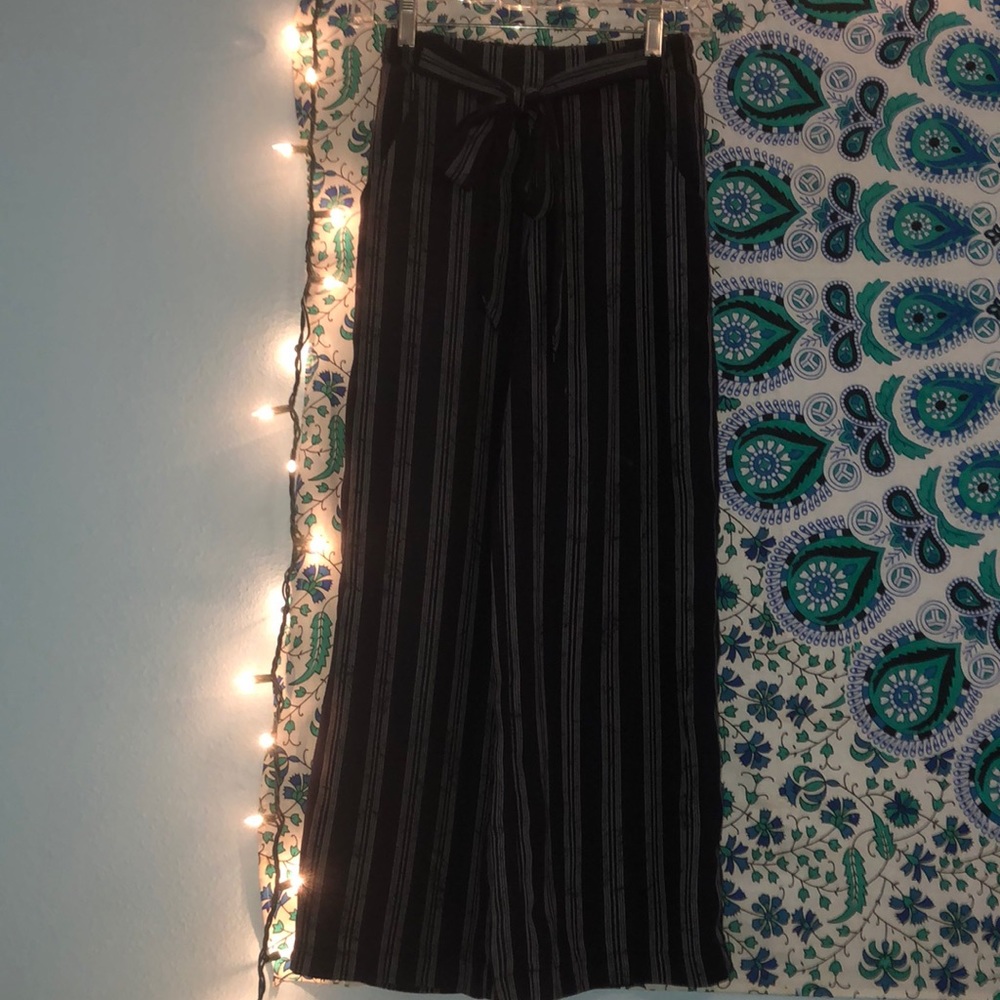 SIENNA SKY FLOWY PANTS!!🤩